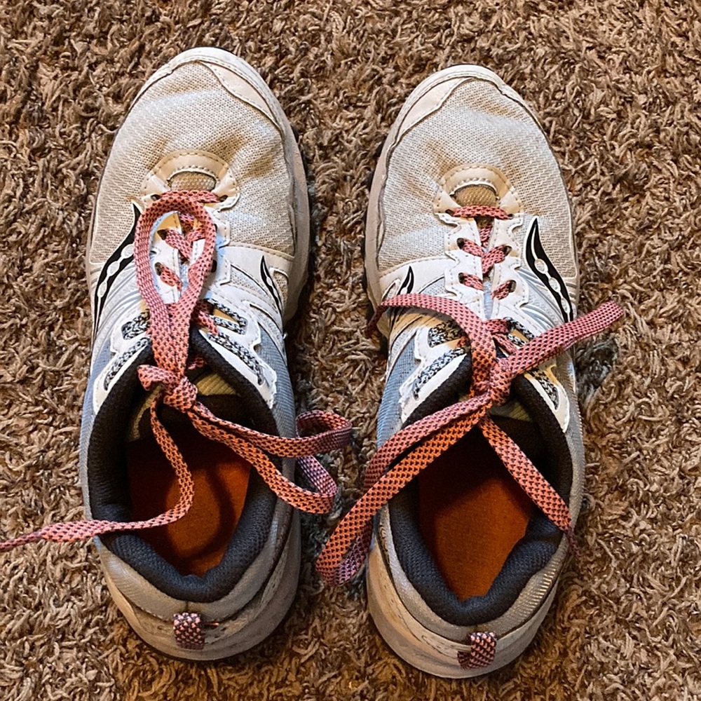 Saucony EXCURSION TR14 running shoes.